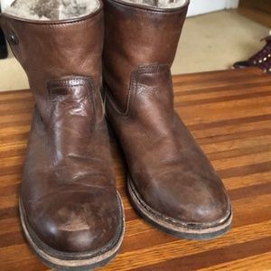 Frye Mara booties shearling lined Brown size 9